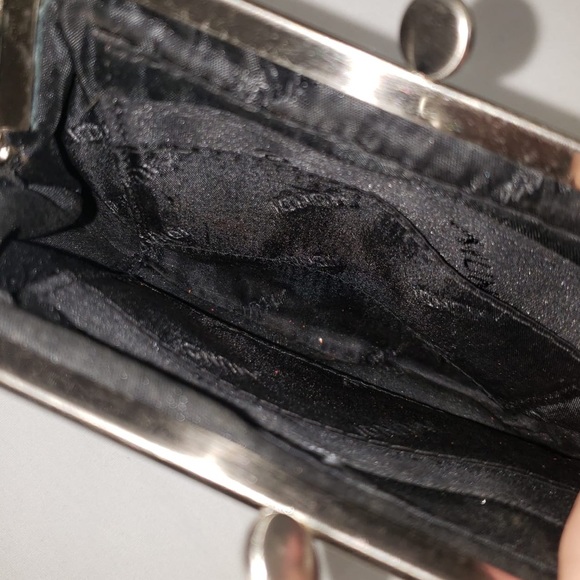 Queen of Hearts Black &White Vintage Wristlet Mini - Picture 7 of 7